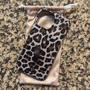 IPhone 13 Pro Max loopy case cheetah print- righty loop